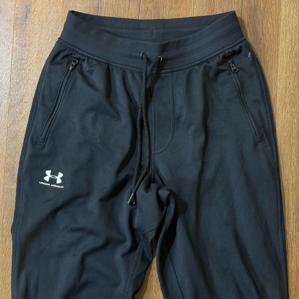 Men’s Under Armour Joggers, Size Small